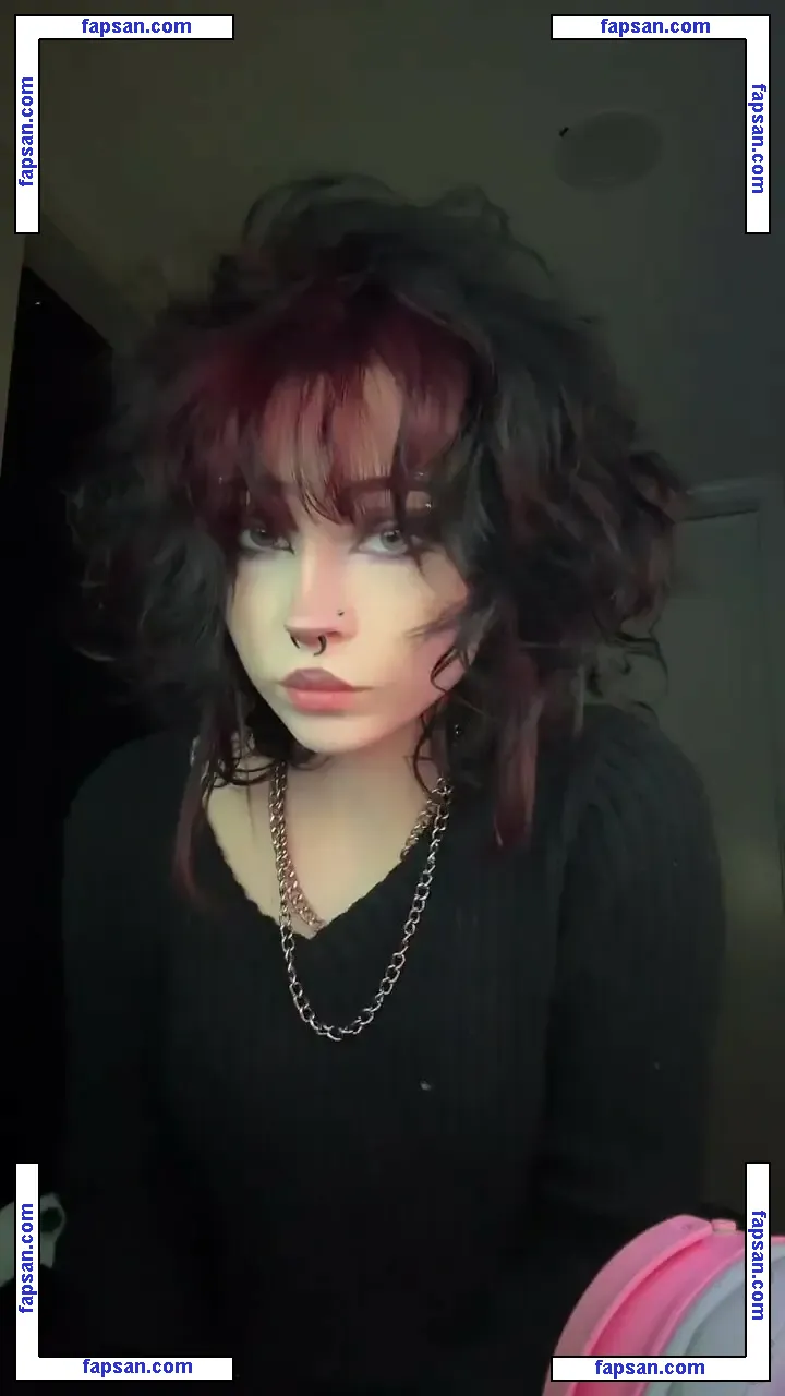 gothpimpbitcxh nude photo #0004 from OnlyFans