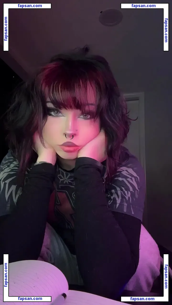 gothpimpbitcxh nude photo #0005 from OnlyFans