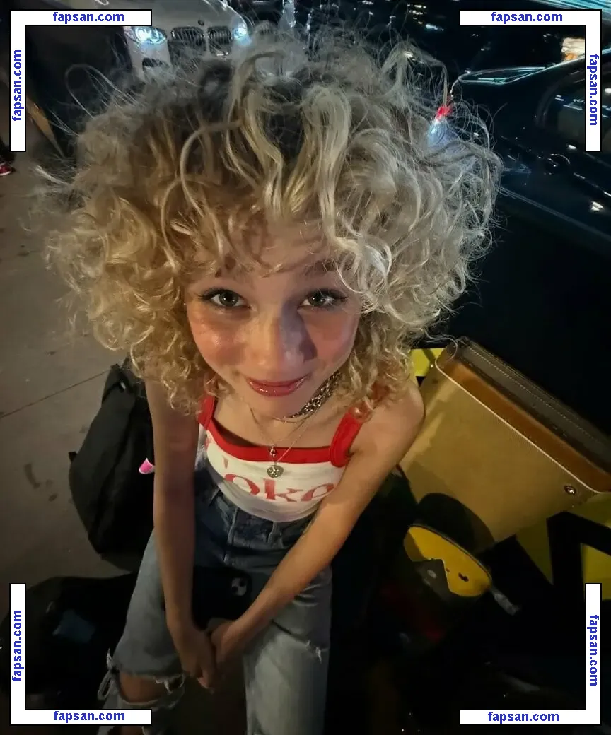 Grace Bowers голая фото #0013 с Онлифанс