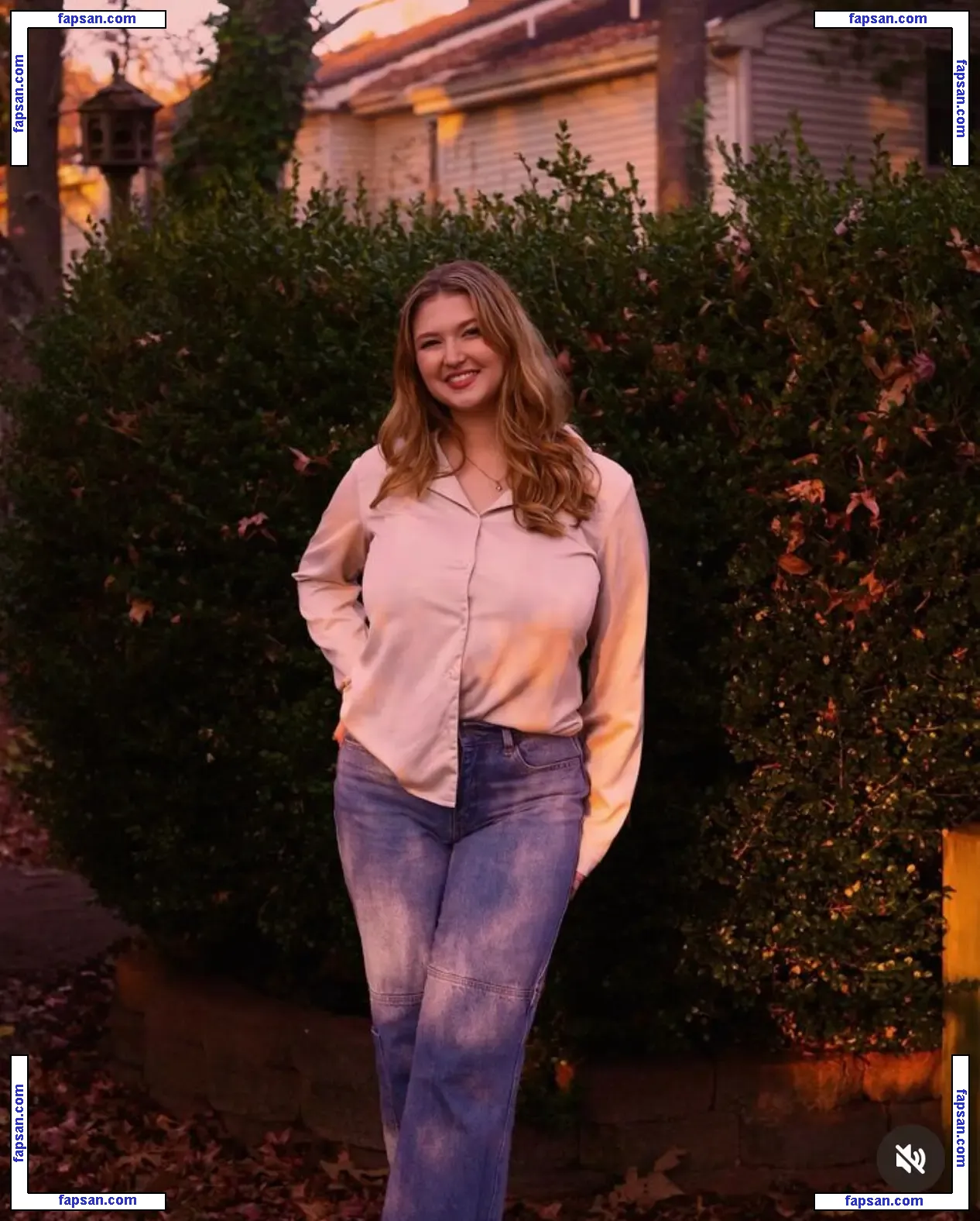 Grace I nude photo #0001 from OnlyFans