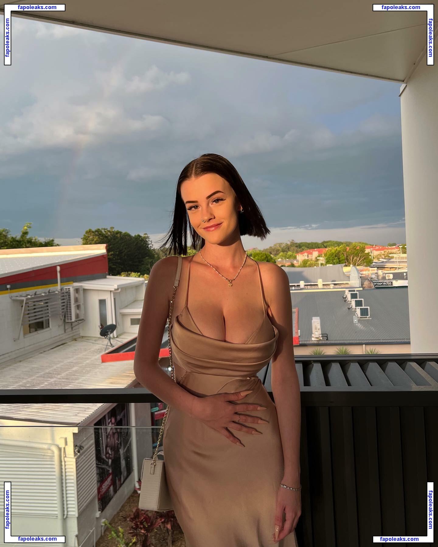 Grace Laura / _lauragracee / x_gracelaura_x nude photo #0010 from OnlyFans