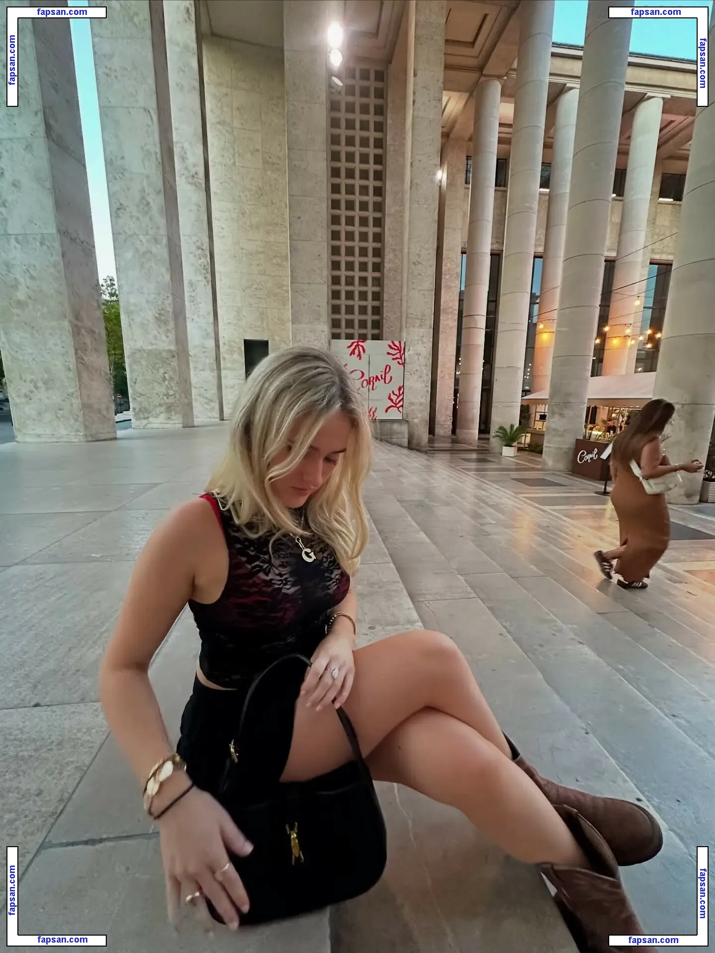 Grace Spencer nude photo #0003 from OnlyFans