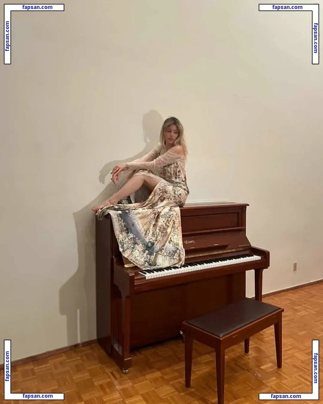 Grace Van Dien голая фото #0093 с Онлифанс