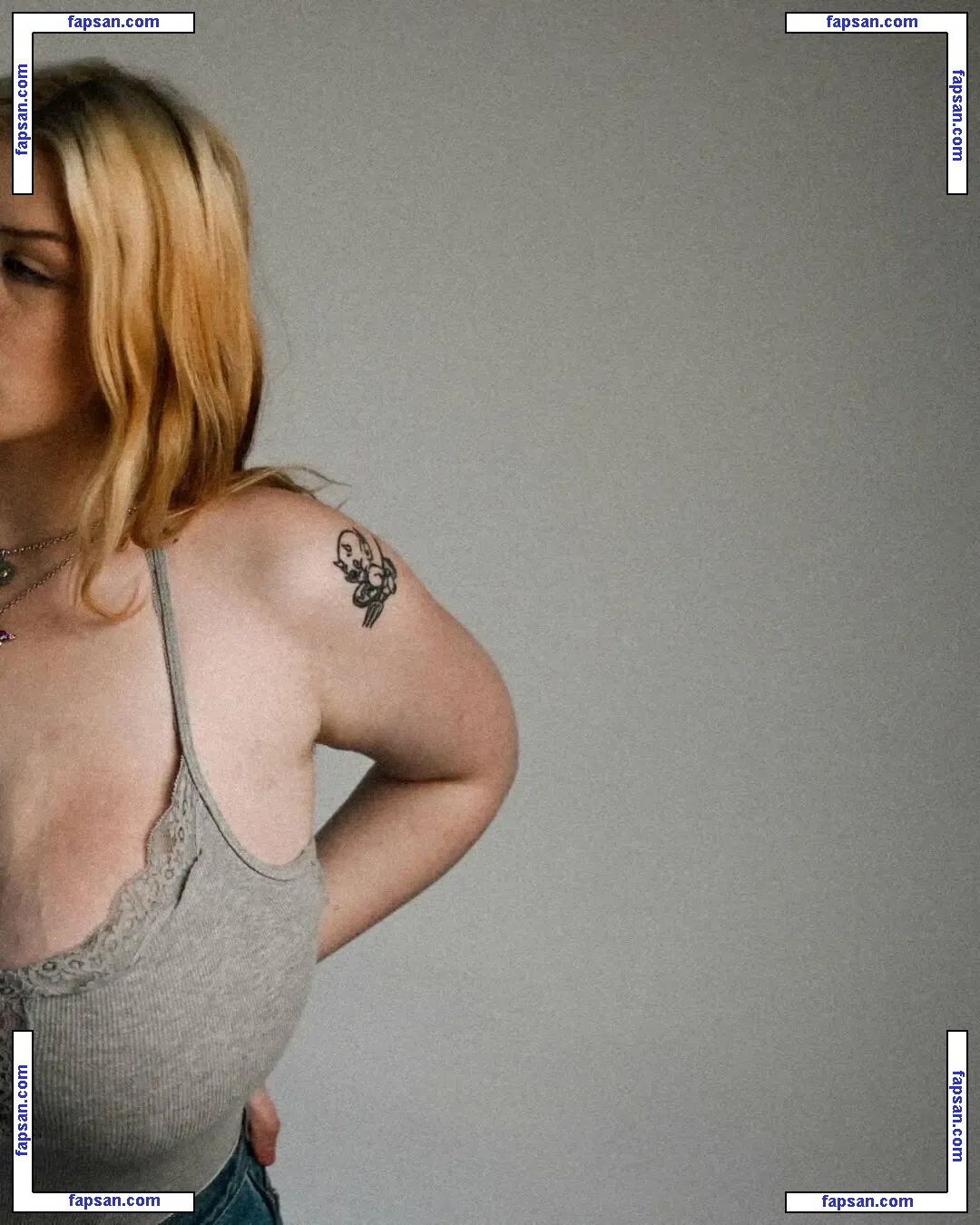 Gracekivlin голая фото #0013 с Онлифанс