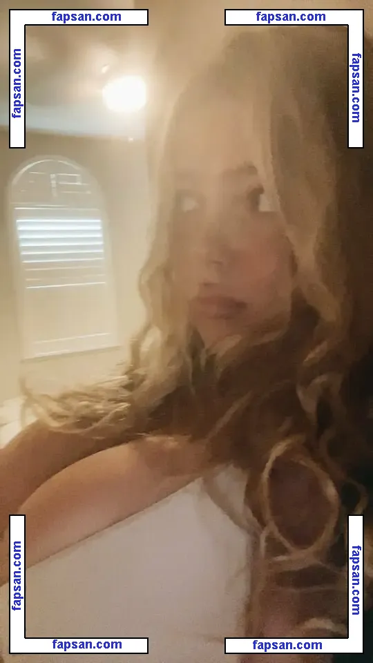 Gracesharpp голая фото #0018 с Онлифанс