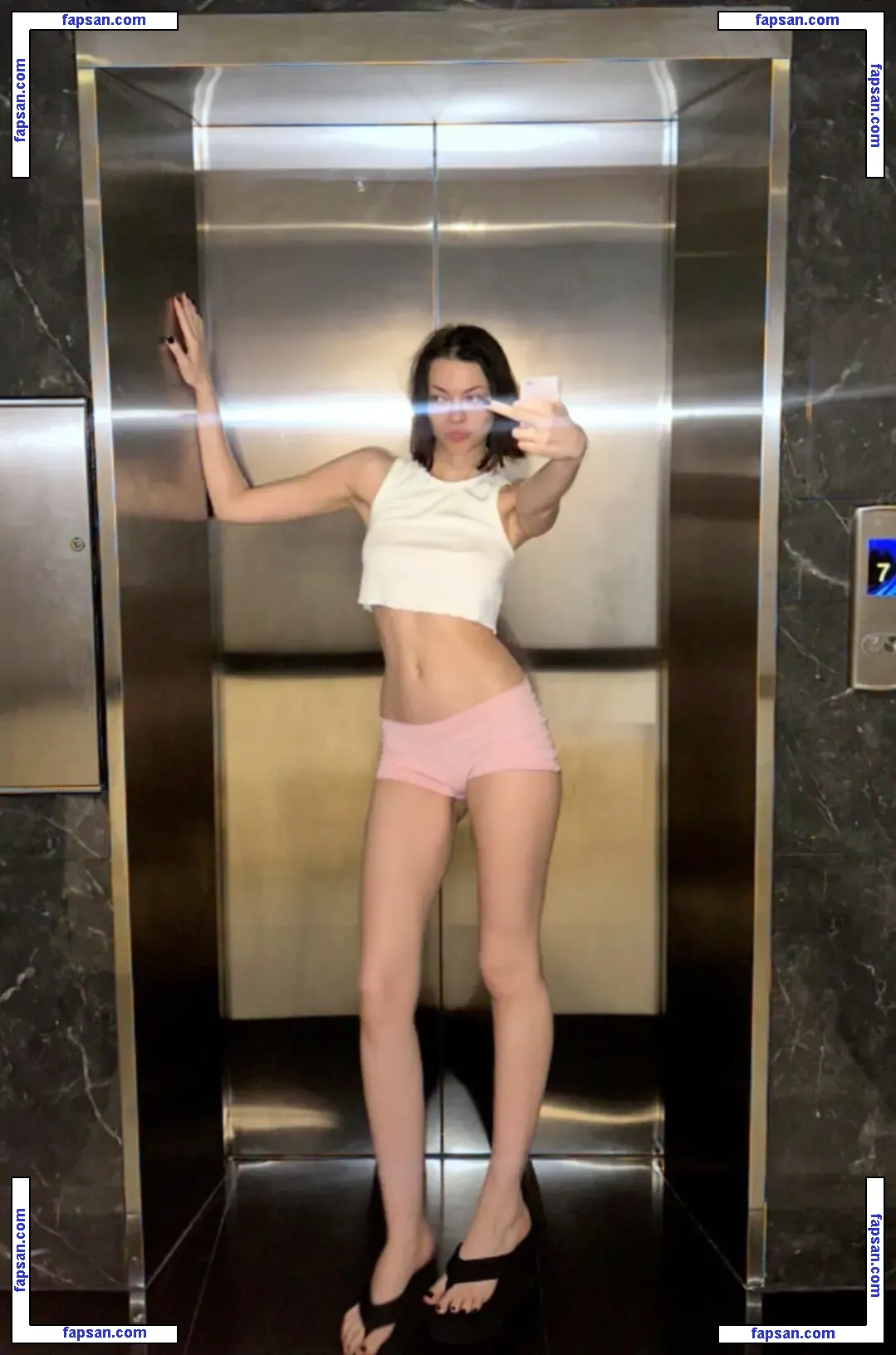Granitsysterty nude photo #0006 from OnlyFans