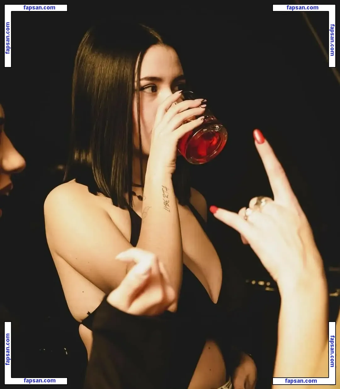 Greek Girls голая фото #0014 с Онлифанс