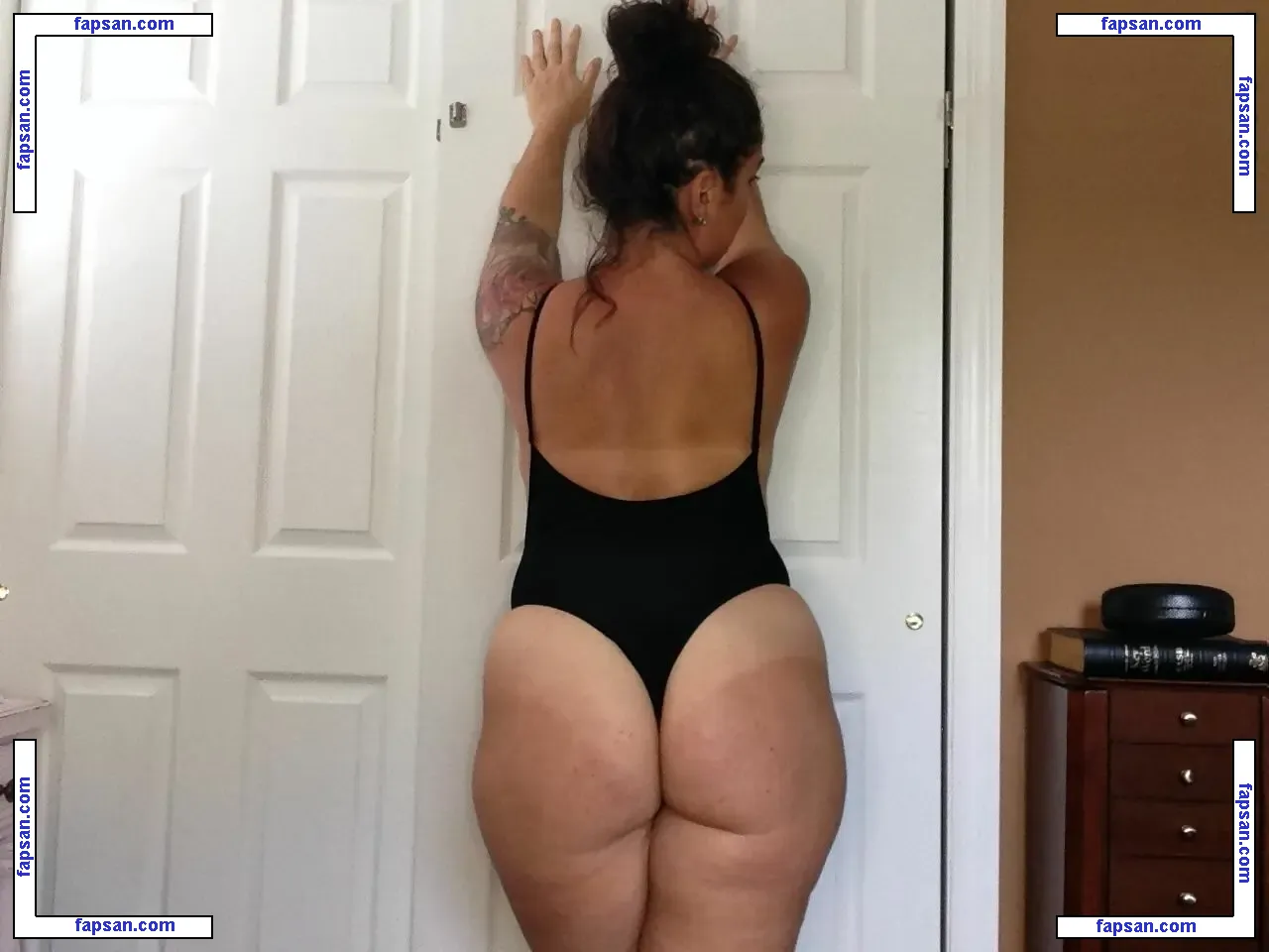 greektemptress nude photo #0002 from OnlyFans