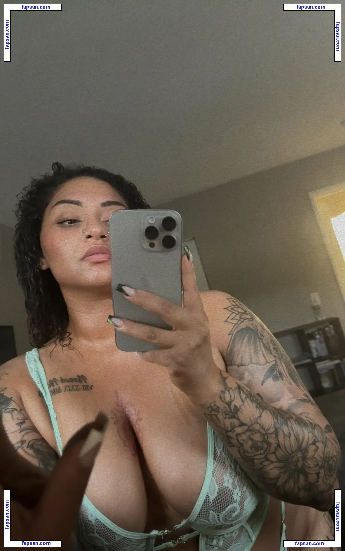 GreenSiren_77 голая фото #0009 с Онлифанс