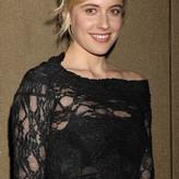 Greta Gerwig голая #0005