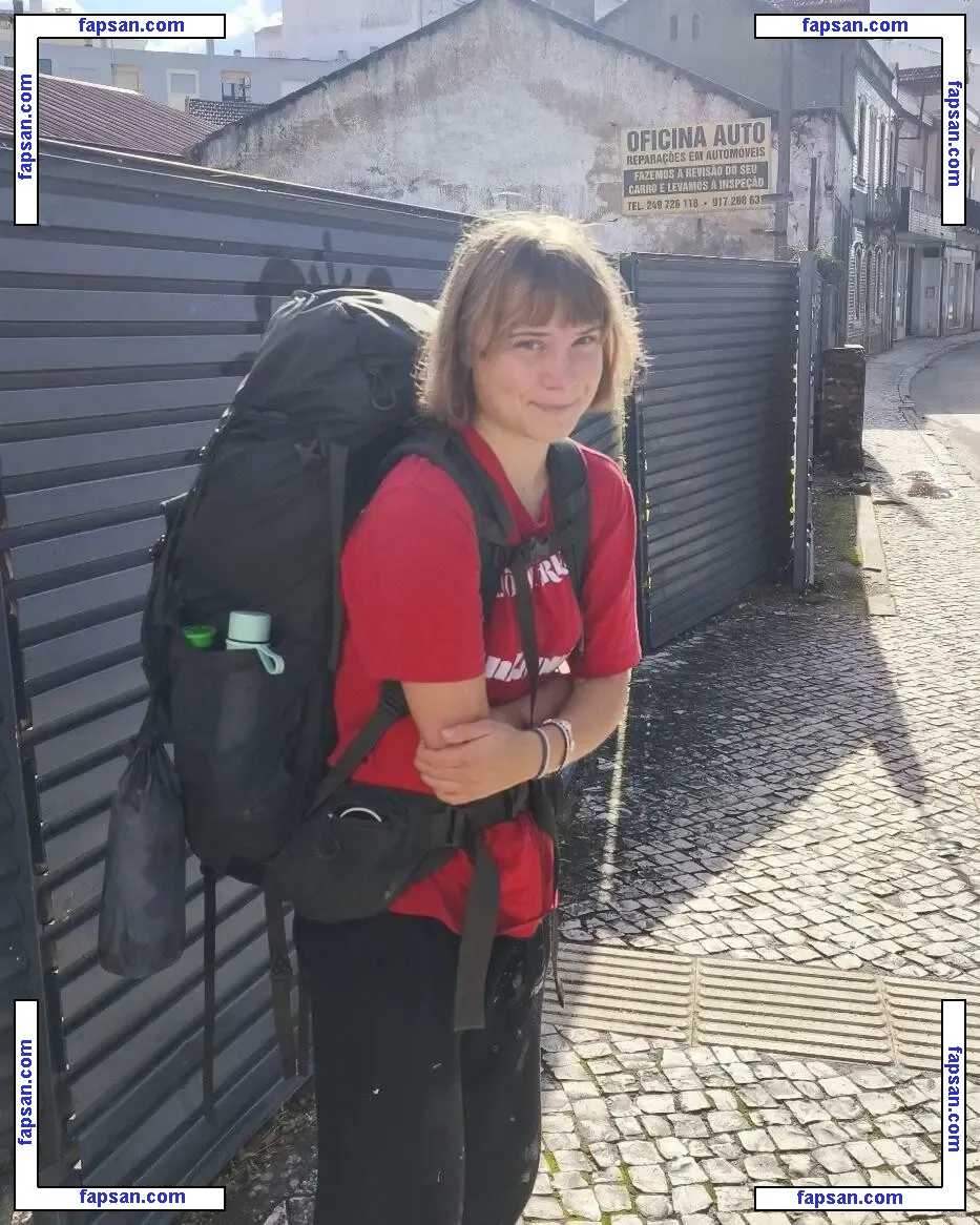 Greta Thunberg голая фото #0003 с Онлифанс