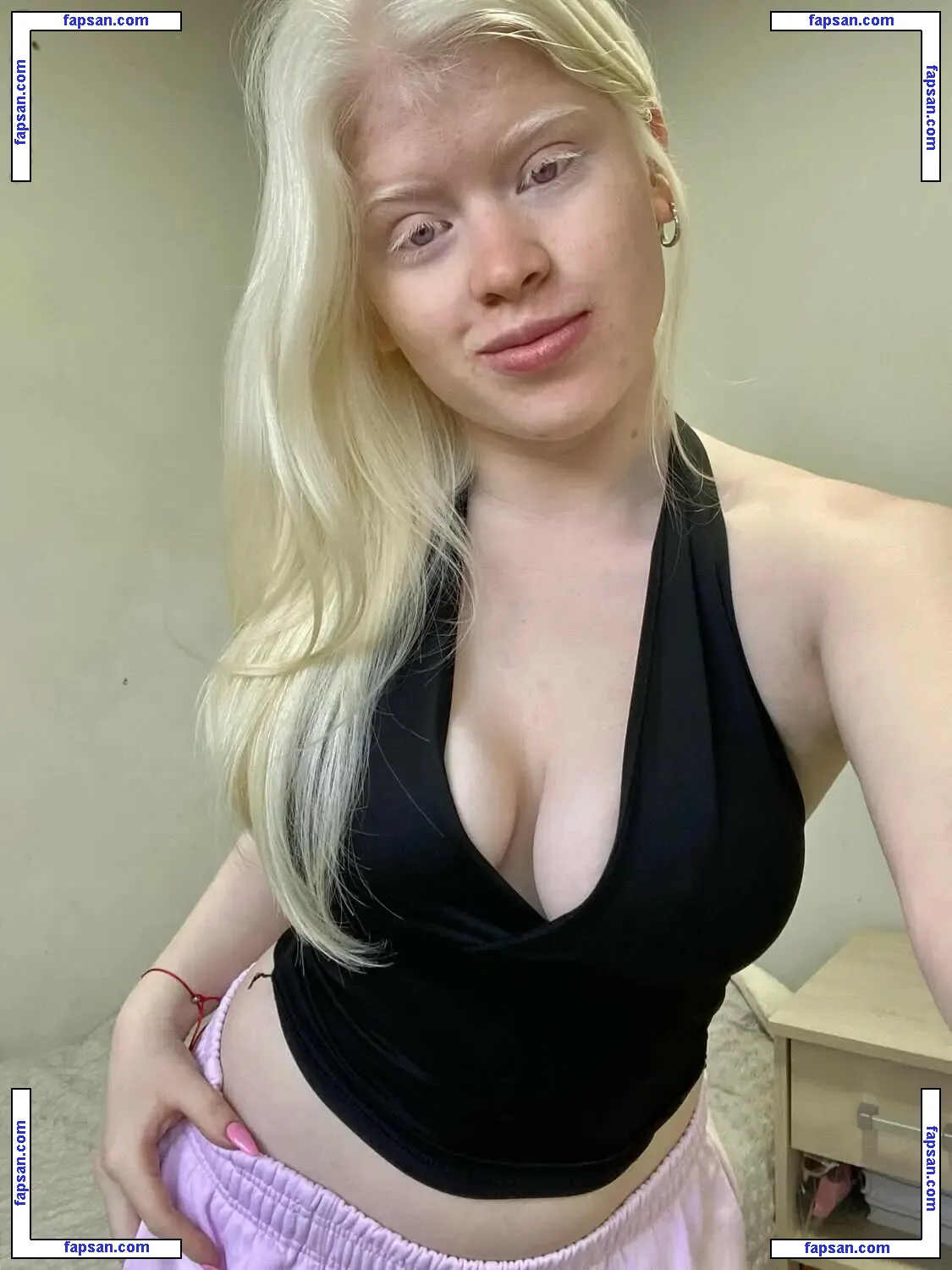 Guada Scarione nude photo #0009 from OnlyFans