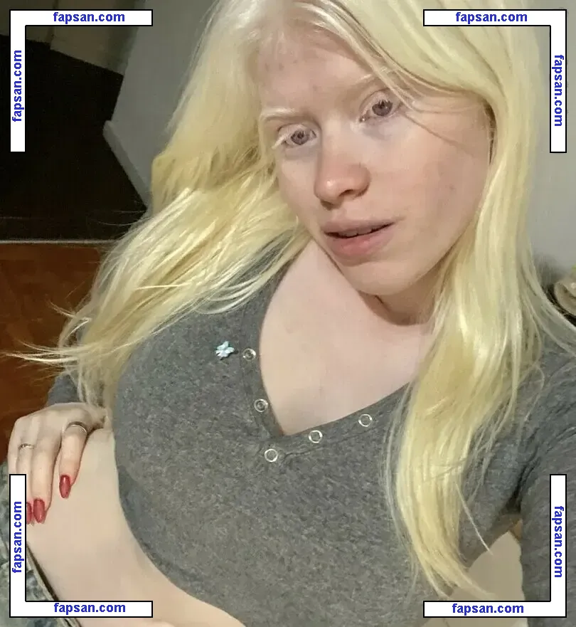 Guada Scarione nude photo #0015 from OnlyFans