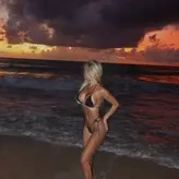 gubernatar nude #0094