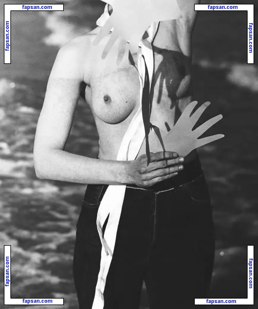 Guinevere Van Seenus nude photo #0001 from OnlyFans