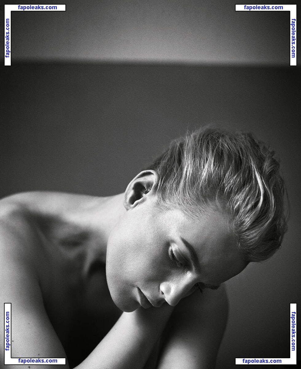 Guinevere Van Seenus / guineverevanseenus nude photo #0018 from OnlyFans