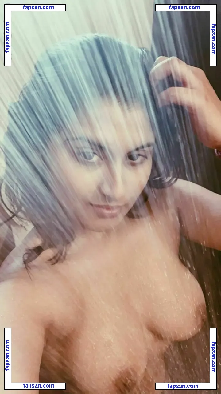 Gunjan Aras nude photo #0002 from OnlyFans