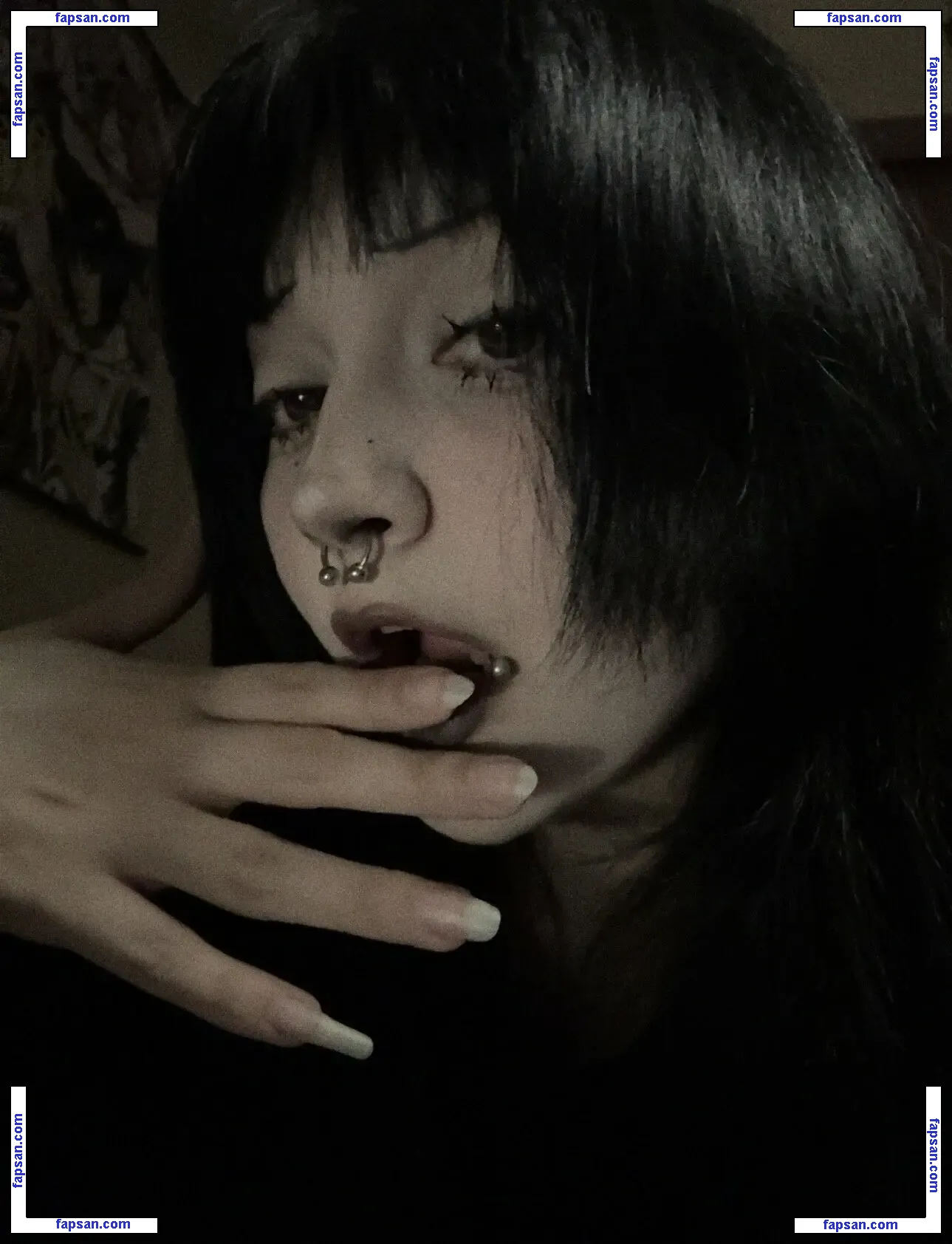 Guttergore1 nude photo #0004 from OnlyFans