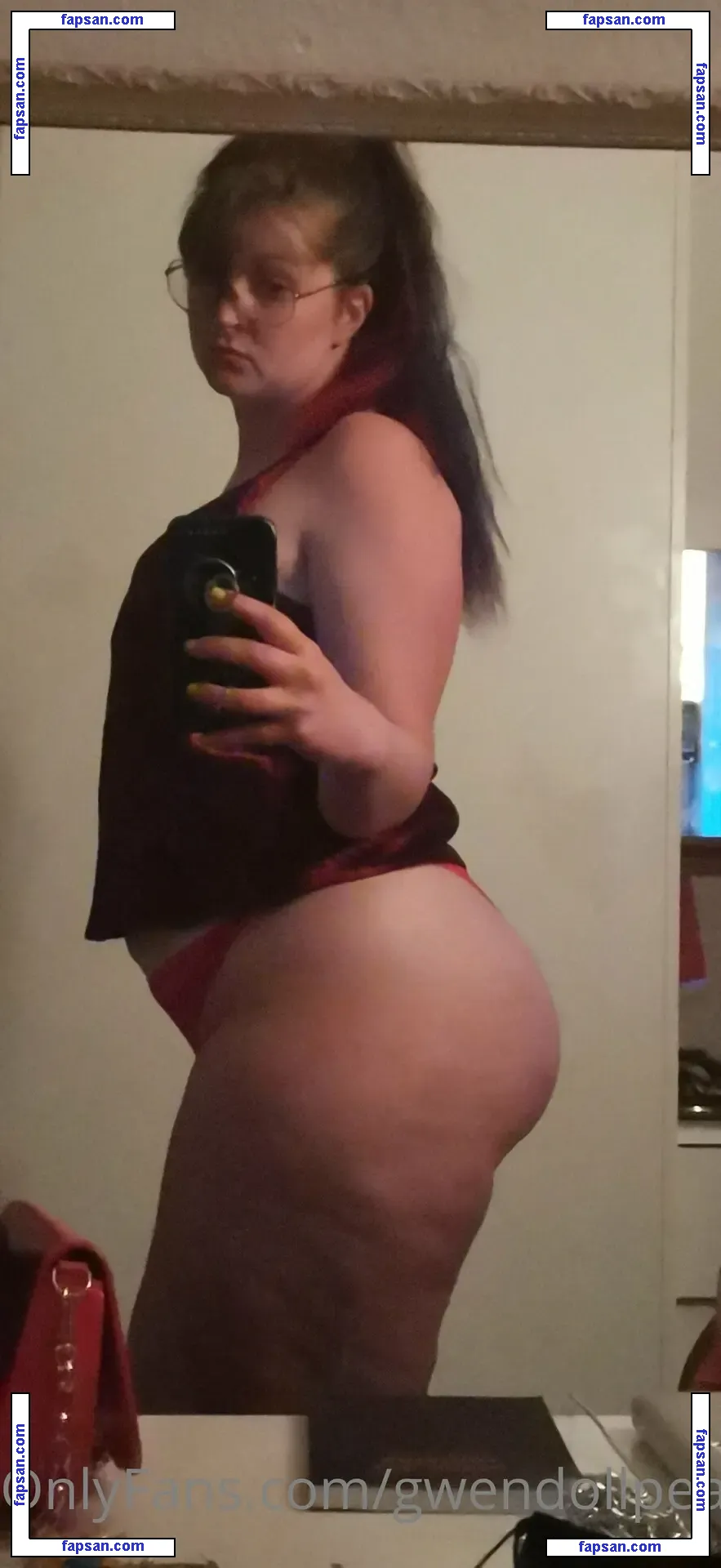 gwendollpeach / gwendolla nude photo #0017 from OnlyFans