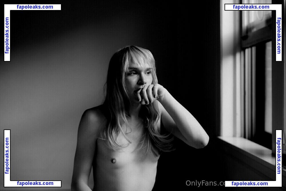 gwenphoenix / prladyritter nude photo #0020 from OnlyFans