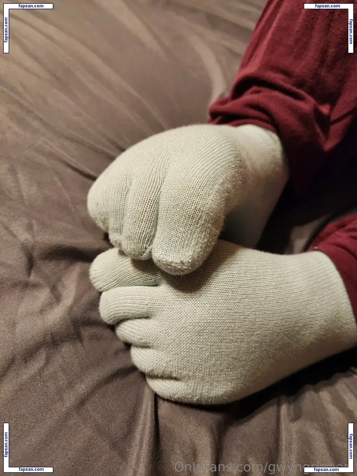 gwyngrippers nude photo #0001 from OnlyFans