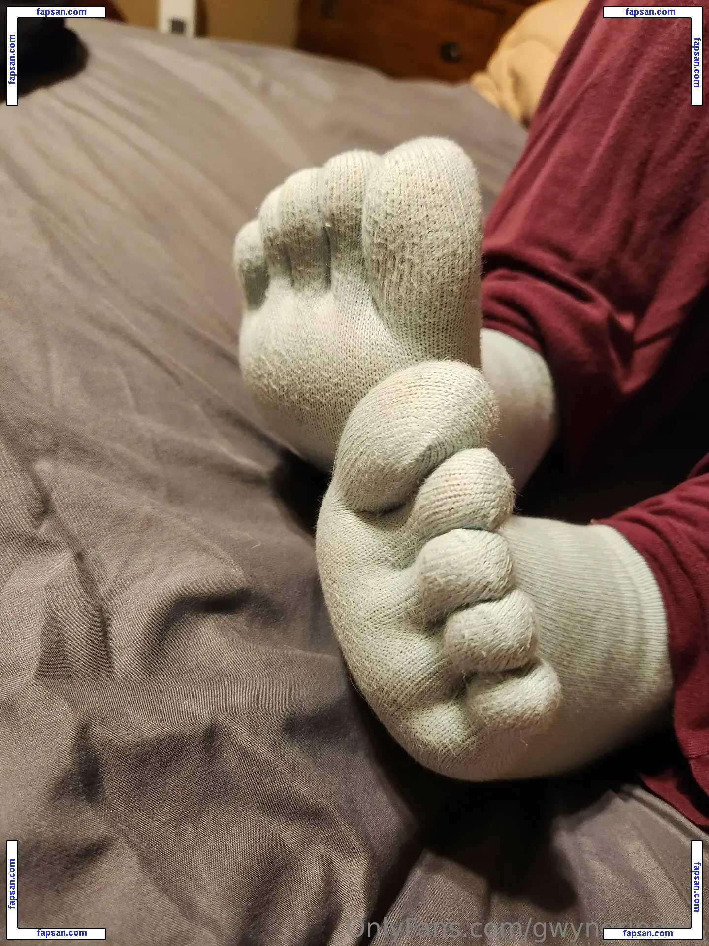 gwyngrippers nude photo #0002 from OnlyFans