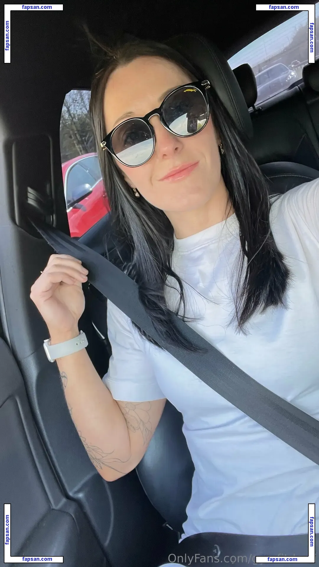 gymfitdemi nude photo #0021 from OnlyFans