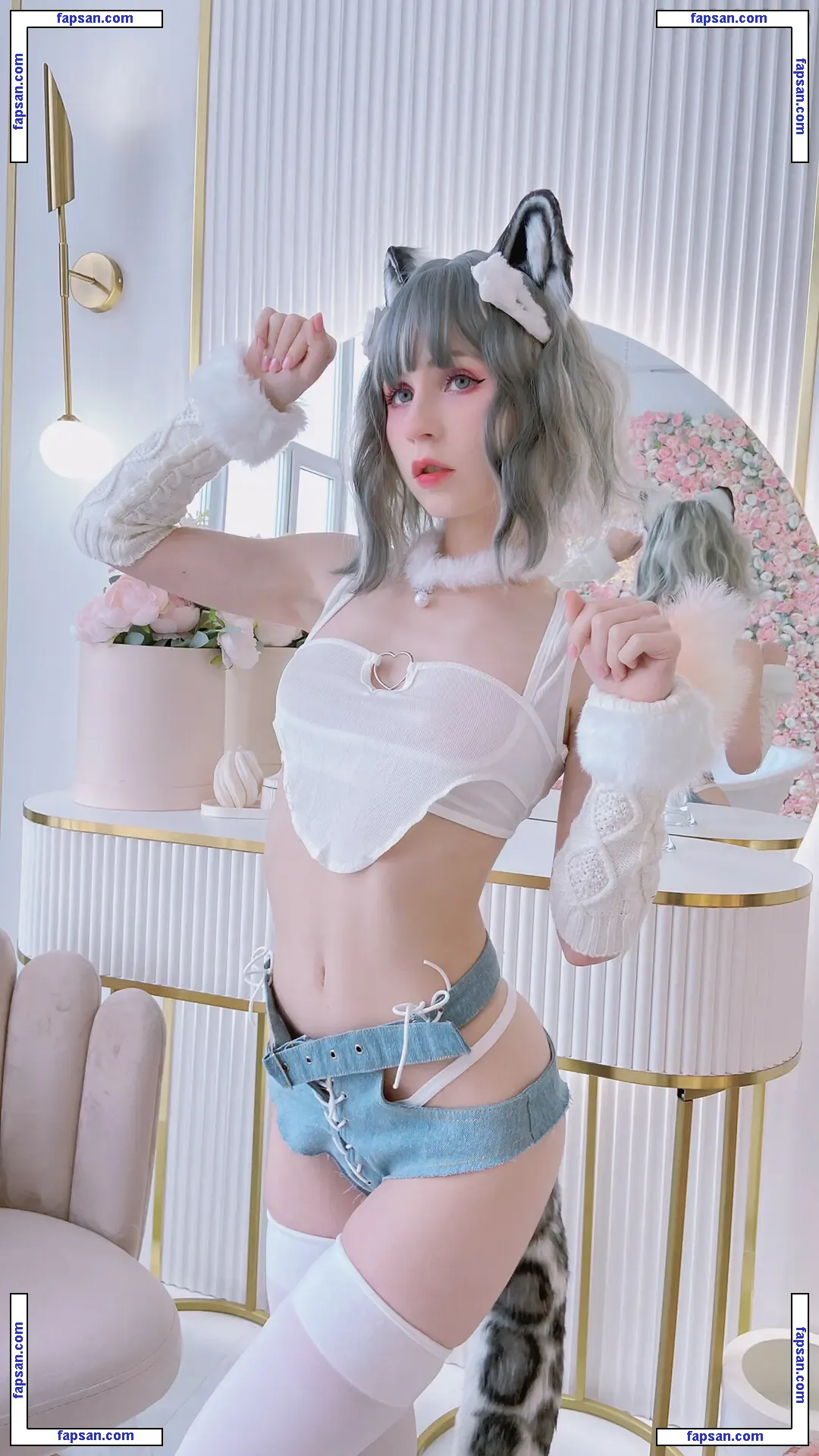 Hackee_chan nude photo #0897 from OnlyFans