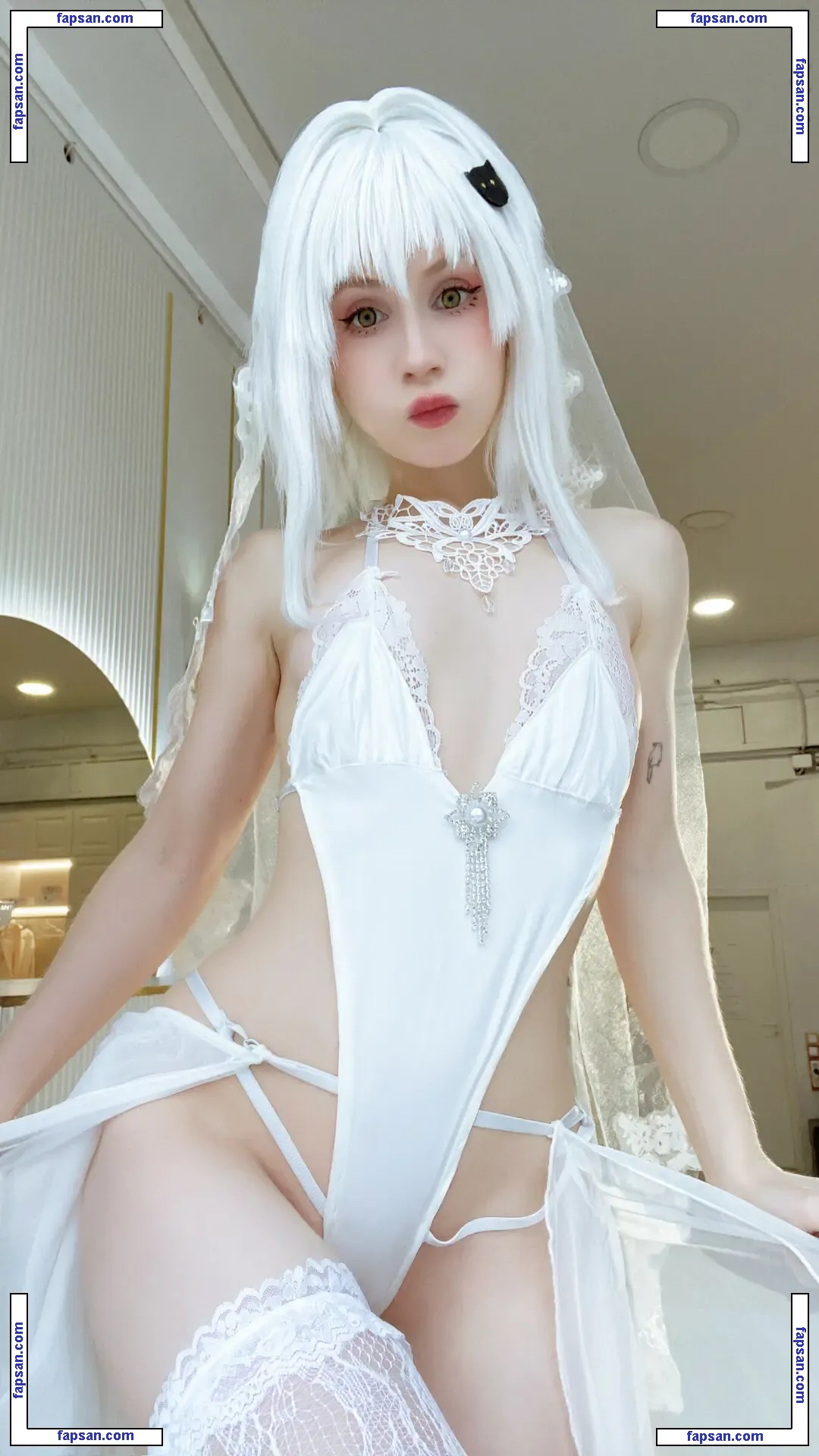 Hackee_chan nude photo #0907 from OnlyFans