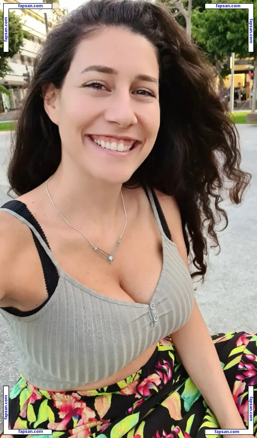 Hadar Simon nude photo #0044 from OnlyFans