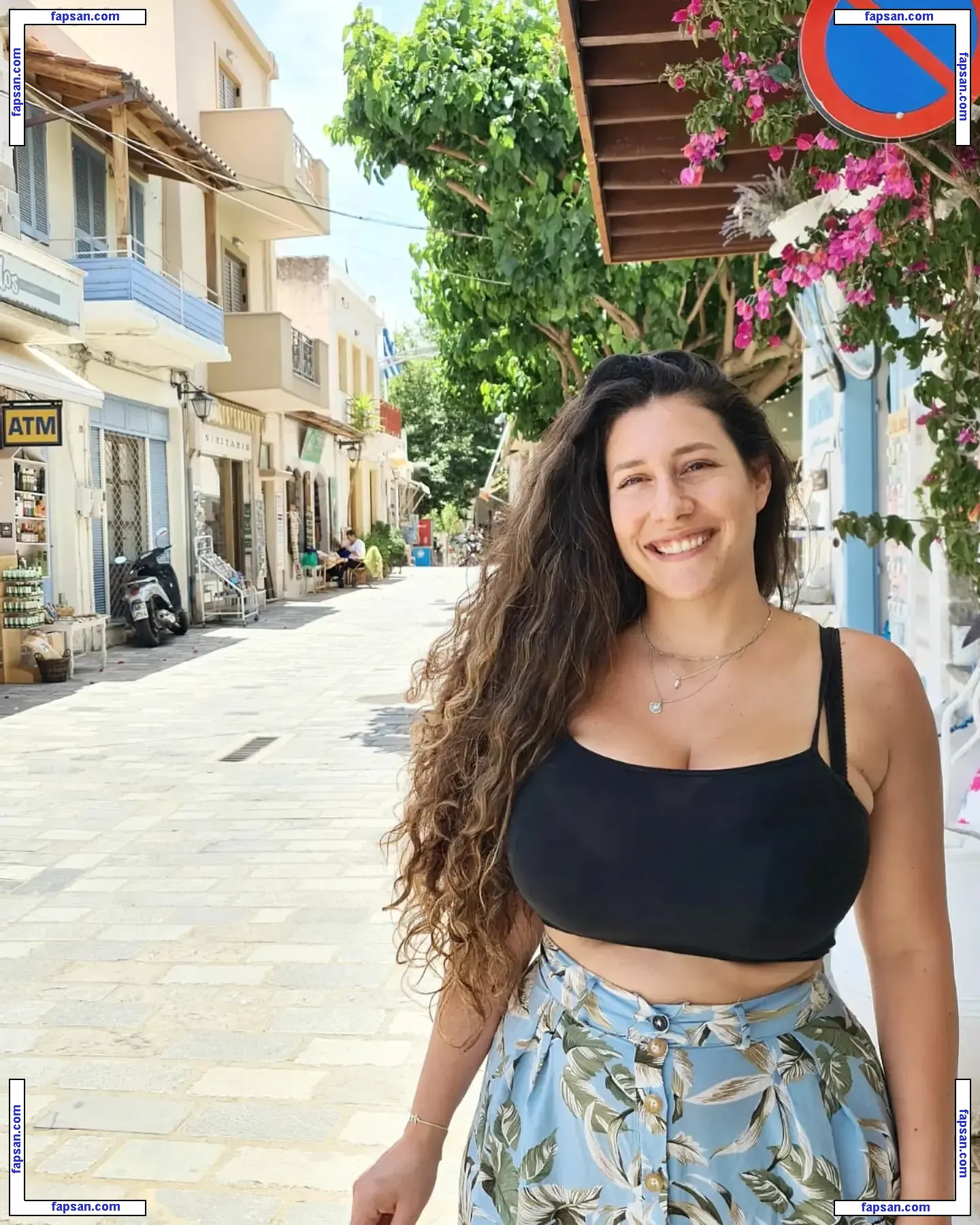 Hadar Simon nude photo #0123 from OnlyFans