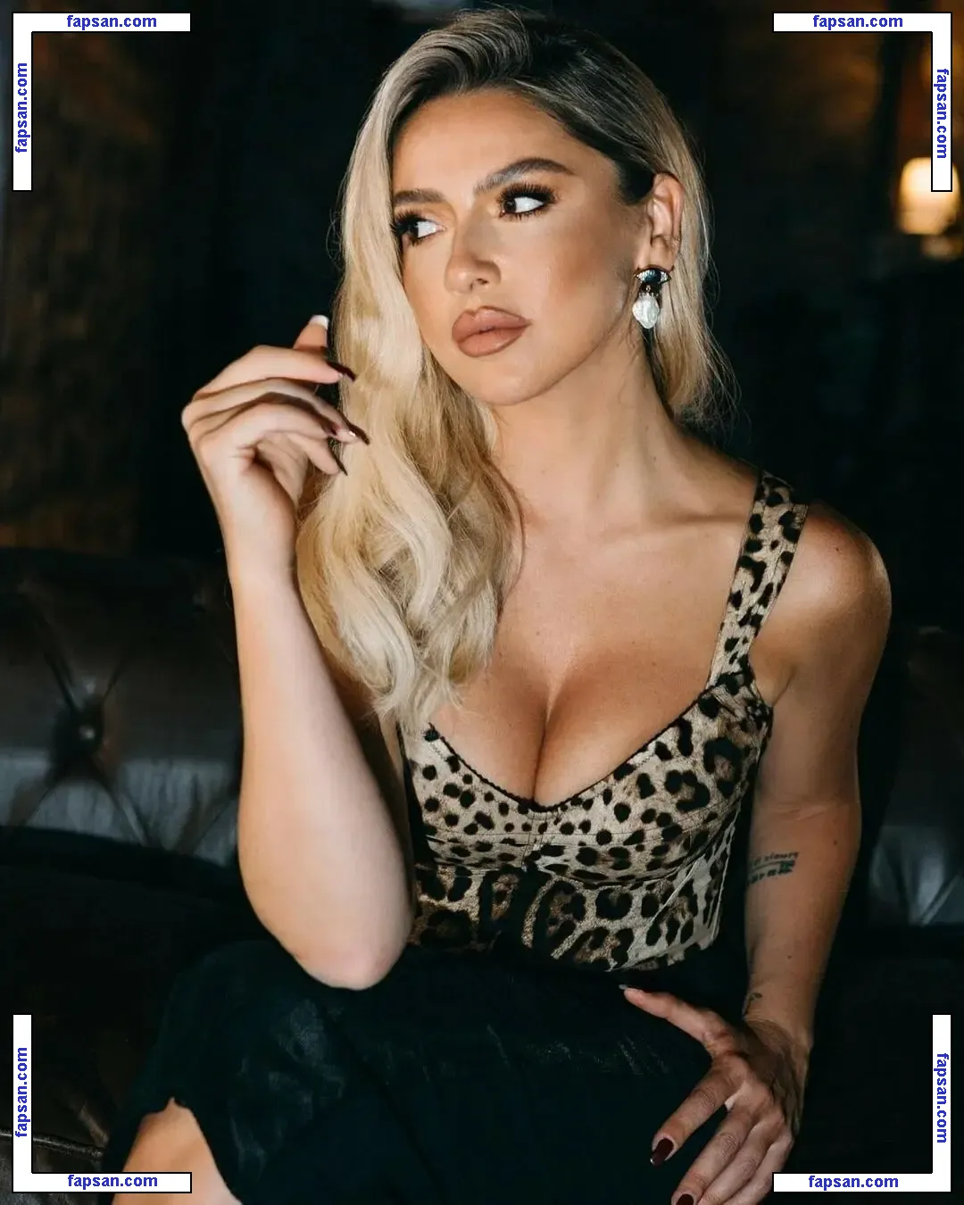 Hadise nude photo #0063 from OnlyFans