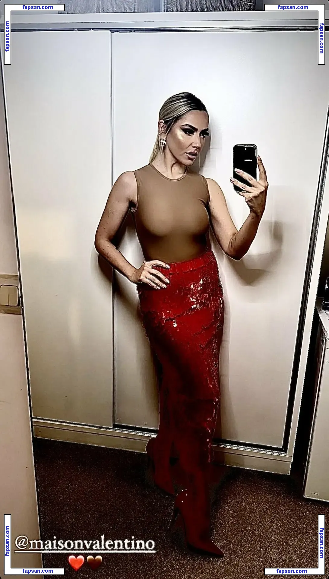 Hadise nude photo #0069 from OnlyFans