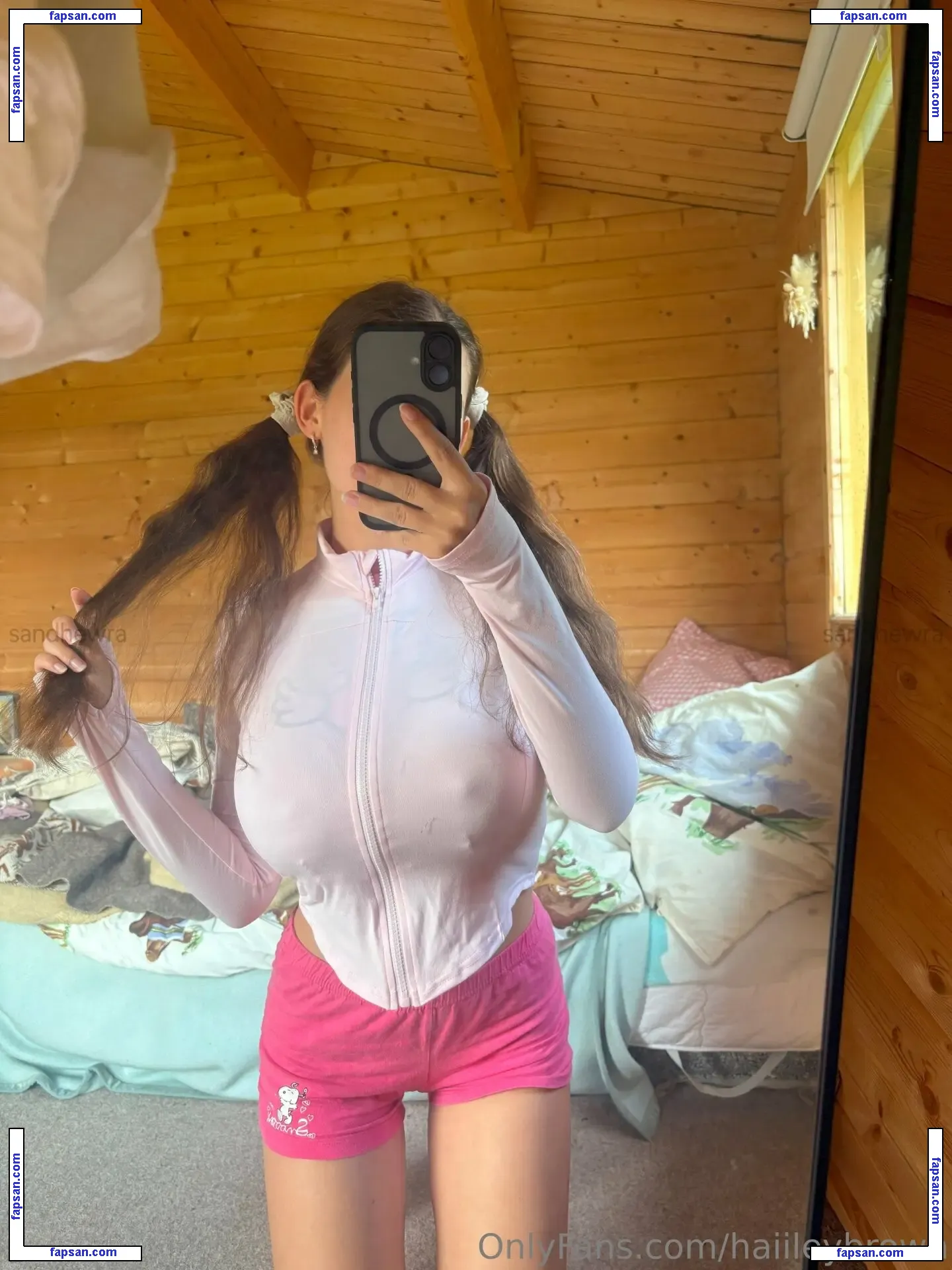 haiileybrown голая фото #0019 с Онлифанс