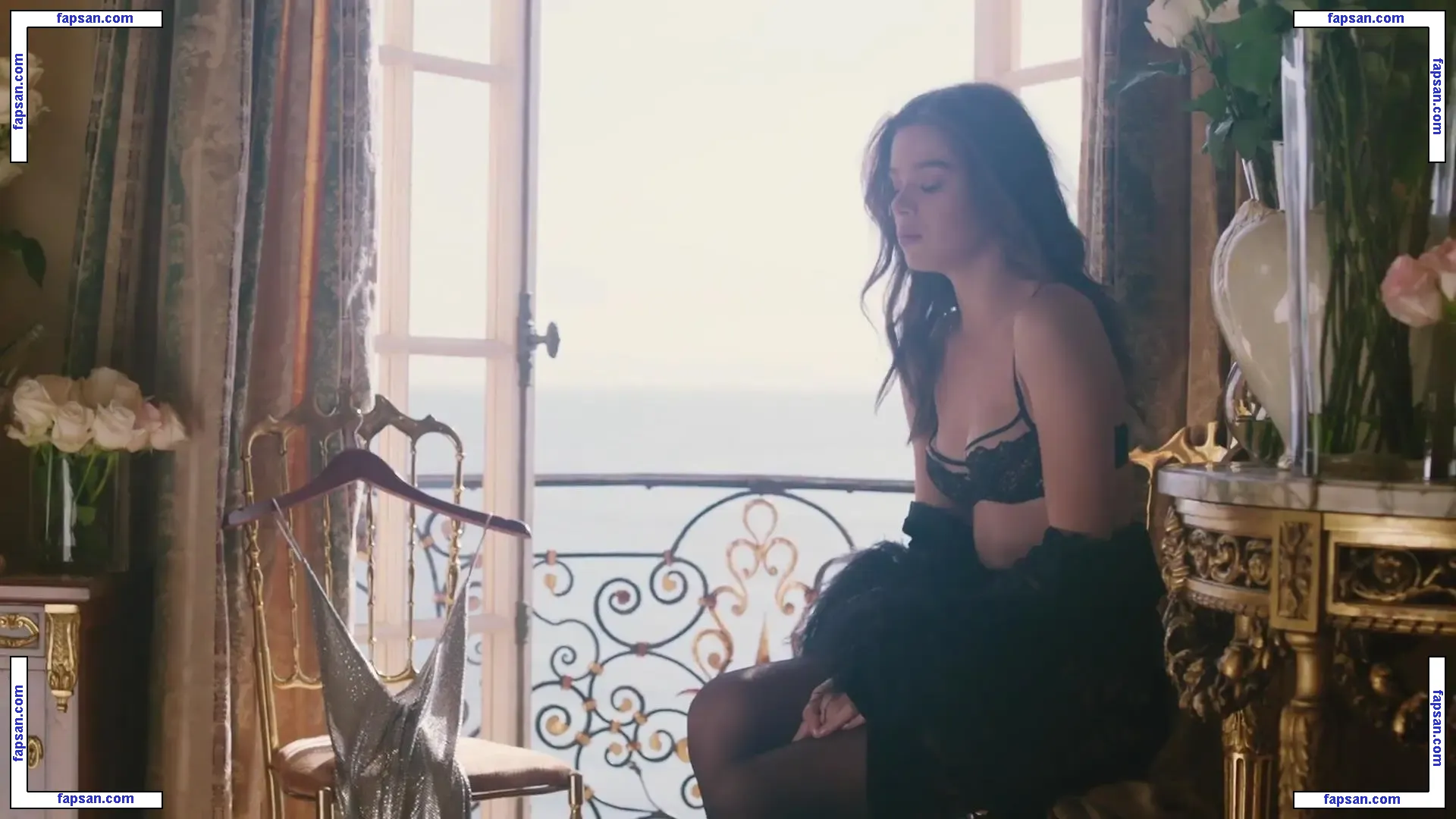 Hailee Steinfeld nude photo #0128 from OnlyFans