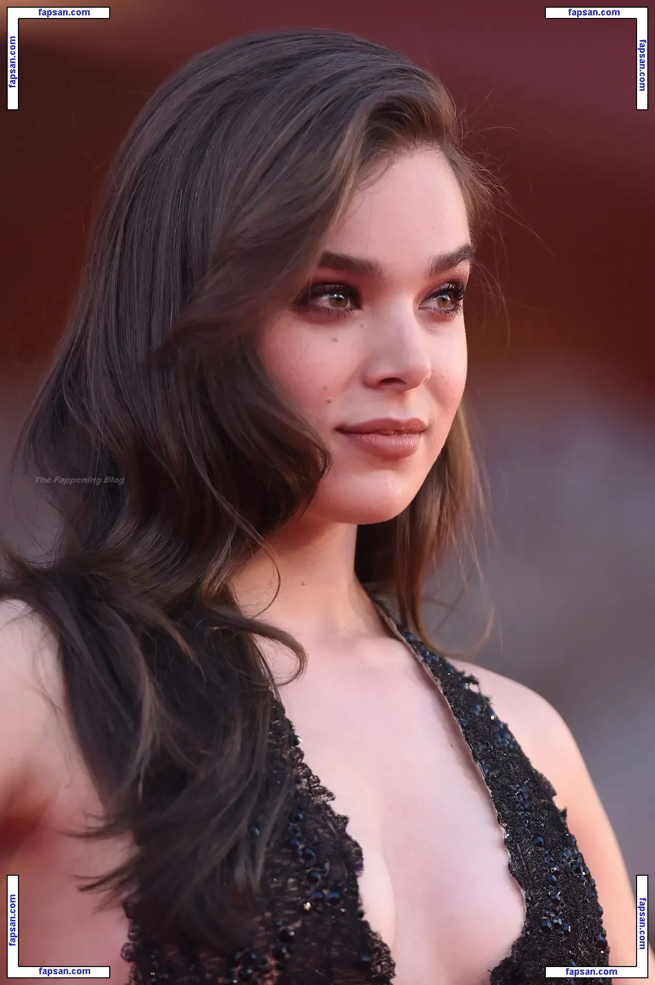 Hailee Steinfeld nude photo #0340 from OnlyFans