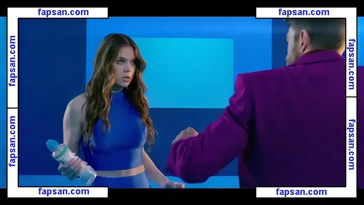 Hailee Steinfeld nude photo #0584 from OnlyFans