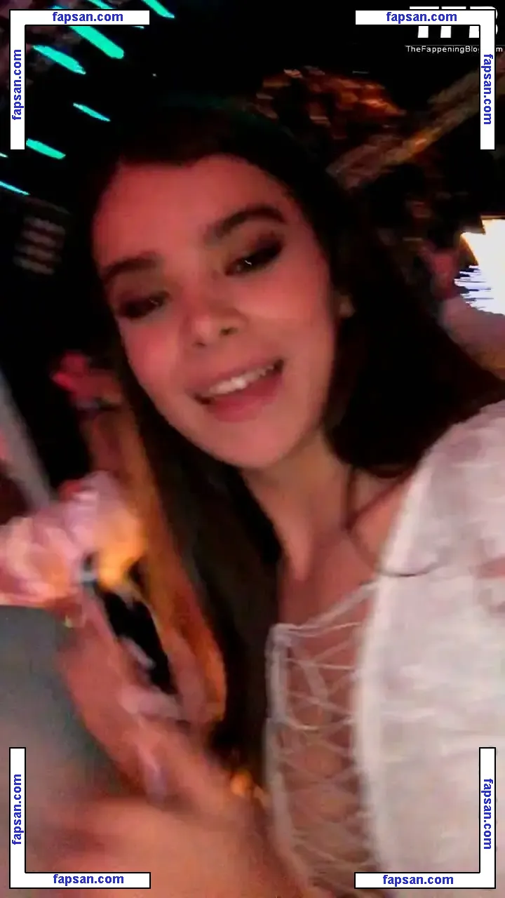 Hailee Steinfeld nude photo #0595 from OnlyFans
