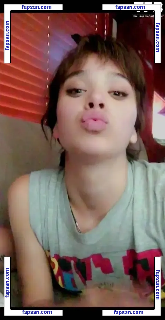 Hailee Steinfeld nude photo #0599 from OnlyFans