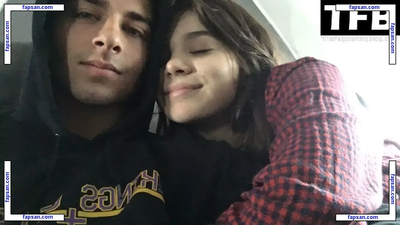 Hailee Steinfeld nude photo #0606 from OnlyFans