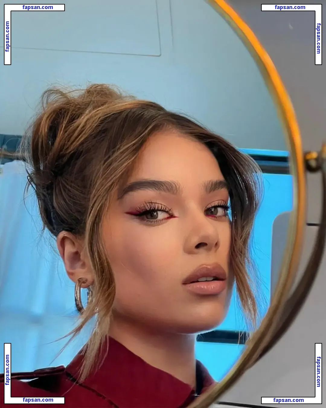 Hailee Steinfeld nude photo #0698 from OnlyFans