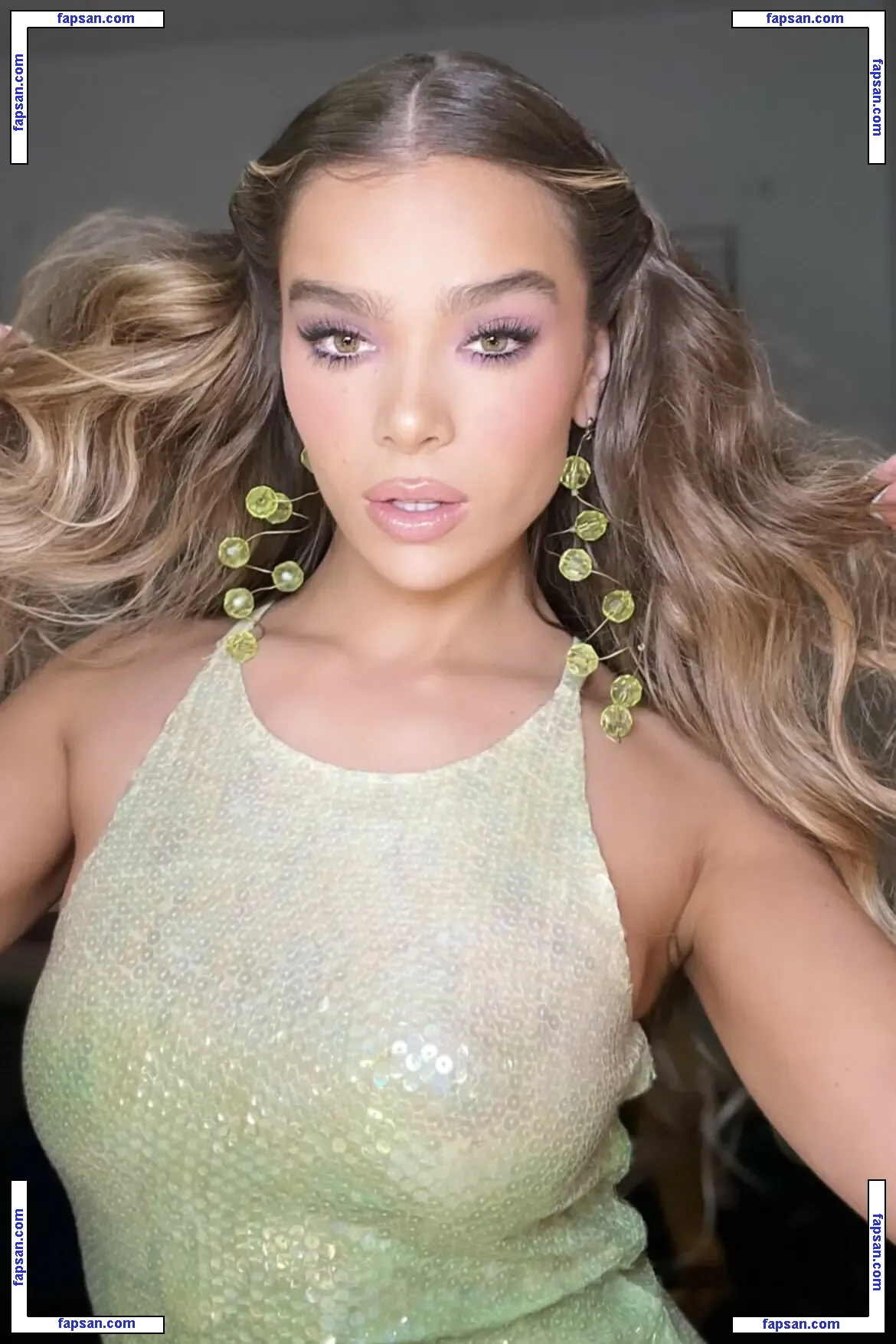 Hailee Steinfeld nude photo #0705 from OnlyFans