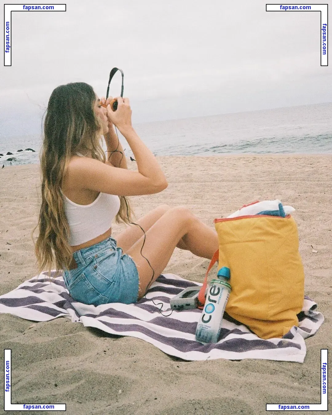 Hailee Steinfeld nude photo #0716 from OnlyFans