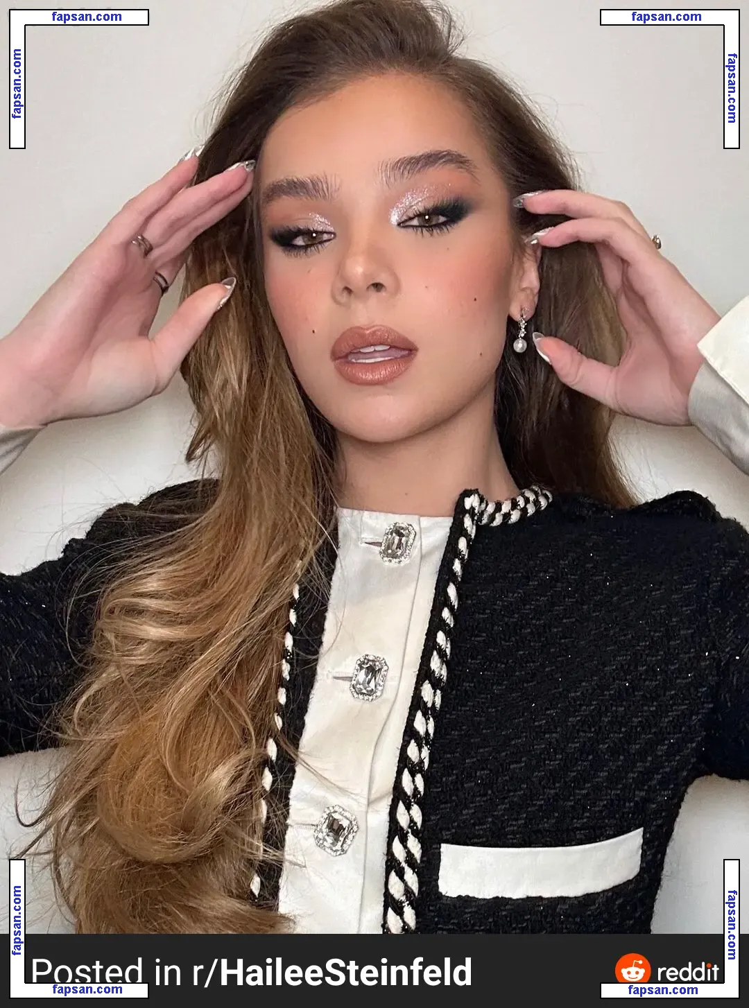 Hailee Steinfeld nude photo #0824 from OnlyFans