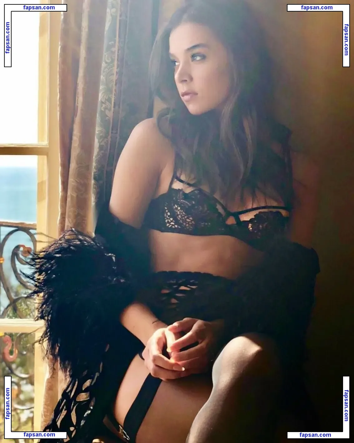 Hailee Steinfeld nude photo #0865 from OnlyFans