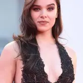 Hailee Steinfeld nude #0331