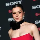 Hailee Steinfeld nude #0888