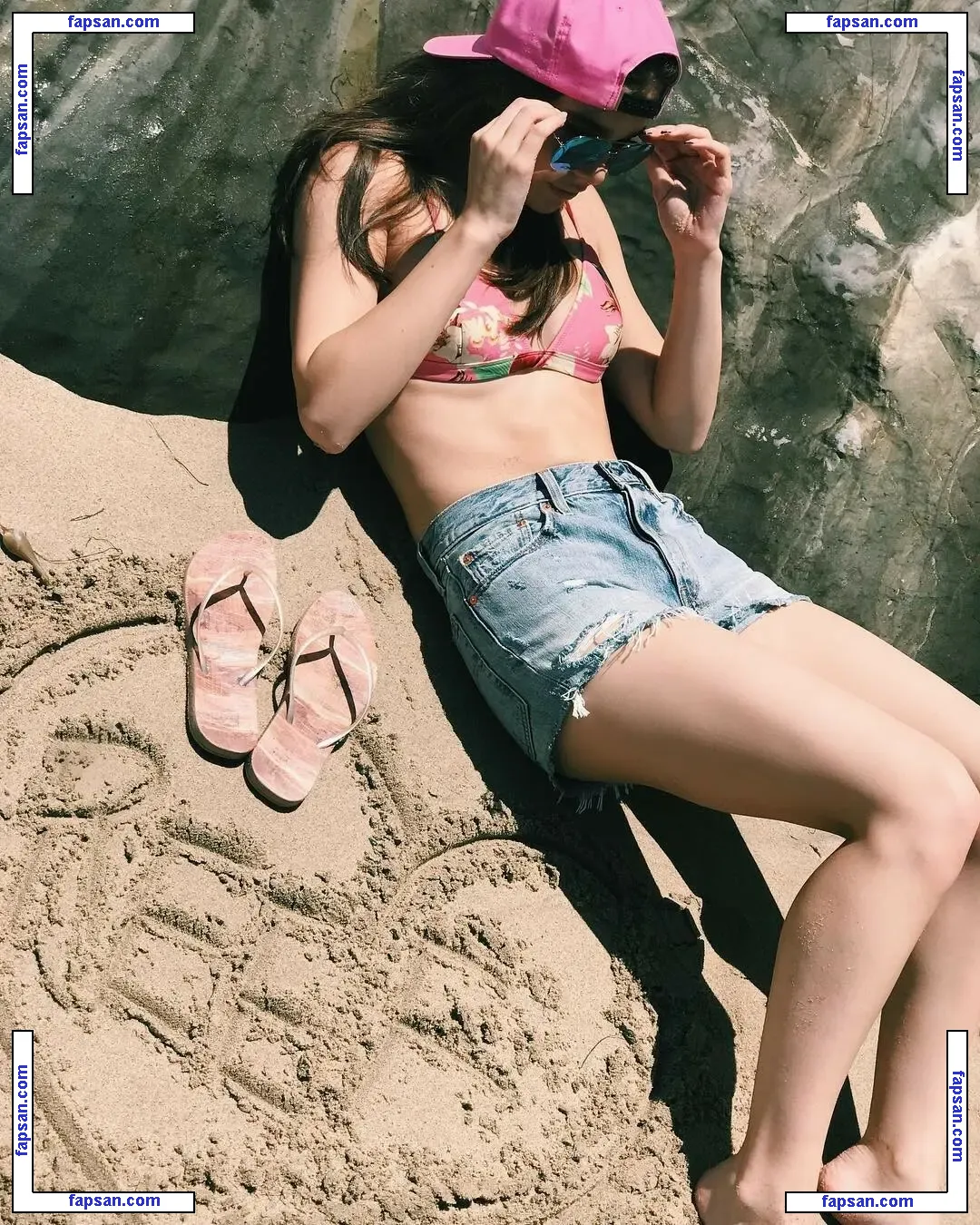 Hailee Steinfeld nude photo #1537 from OnlyFans