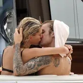 Hailey Baldwin голая #0060