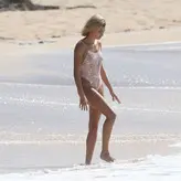 Hailey Baldwin голая #0175